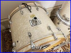 Yamaha Beech Custom Absolute 5 Piece Drum Set, White Marine Pearl Finish