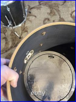 Yamaha Club Custom Black shadow 22/12/13/16 Made In Japan Drum Set