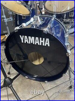 Yamaha Complete 5 Piece Drum Set With Mic & throne