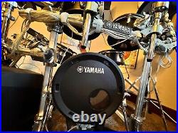 Yamaha DTX10K-M Electronic Drum Set with Mesh Heads Black Forest /Amp Included