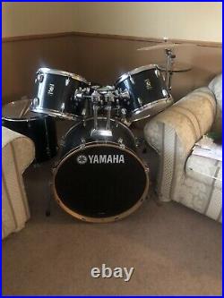 Yamaha Drum Set Black 5 Piece