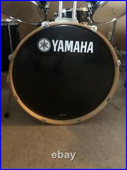 Yamaha Drum Set Black 5 Piece