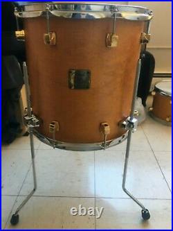 Yamaha Maple Custom Drum set Vintage Natural + Tuxedo Bags are included