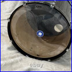 Yamaha Stage Custom Birch Kick Bass Drum 22 x 17 in. Raven Black Percussion EUC Yamaha Stage Custom Birch Kick Bass Drum 22 x 17 in. Raven Black Percussion EUC