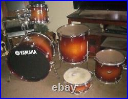 Yamaha Tour Custom Air Seal Maple Drum Set