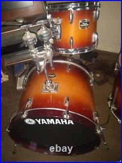 Yamaha Tour Custom Air Seal Maple Drum Set