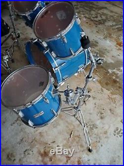 Yamaha Tour Custom Drum Set (Cobalt Blue) with Hardware and Cases