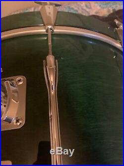 Yamaha recording custom drum set Read Description