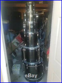 Yamaha stage custom drum set